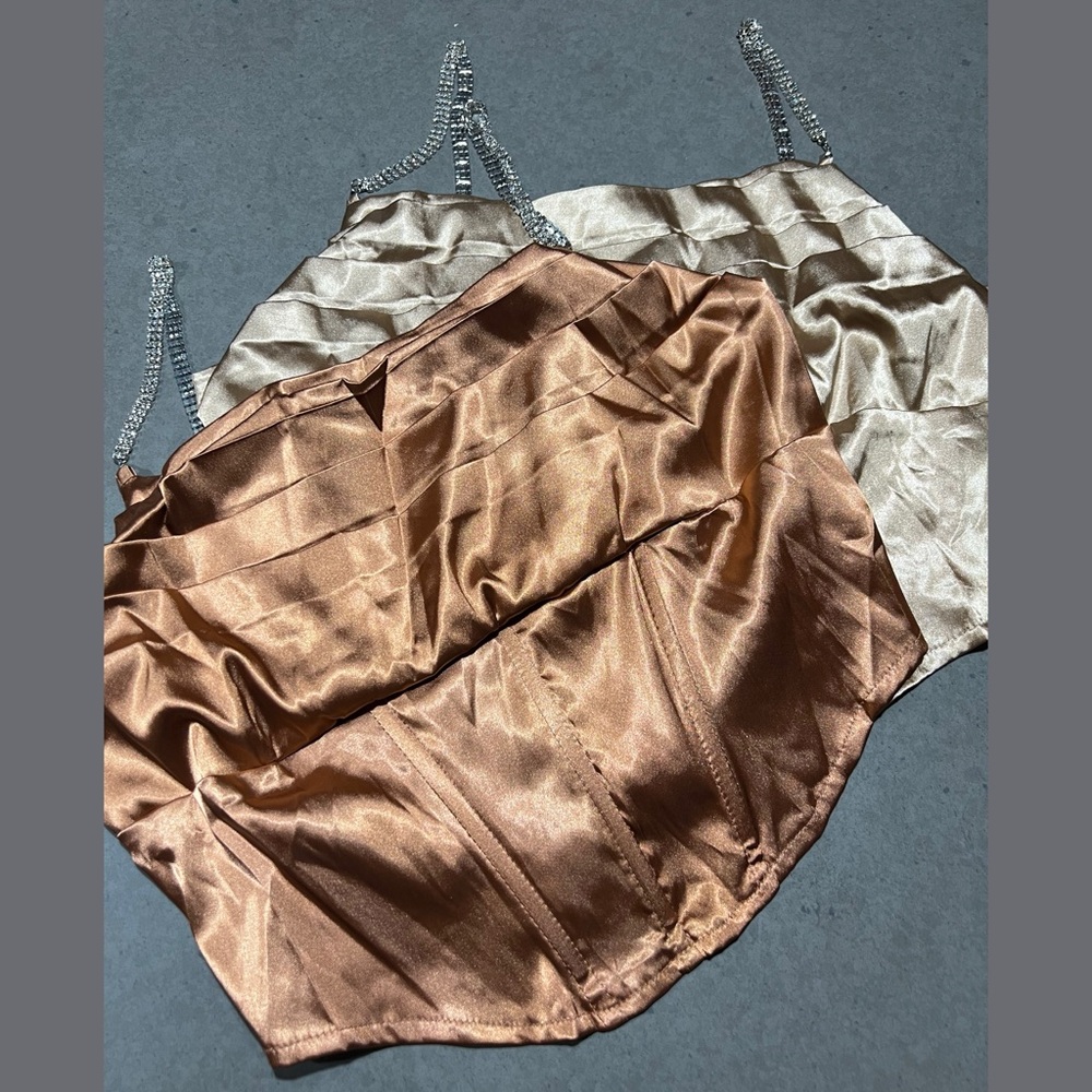 Set of 2 Bodice Crop Tops - large